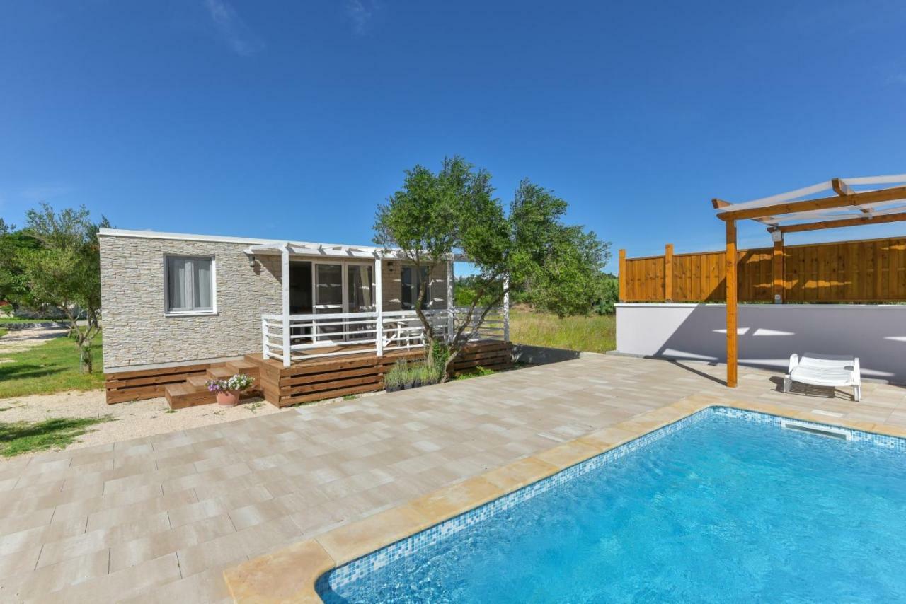 Bungalov Medanic - Private Pool Privlaka  Exterior foto