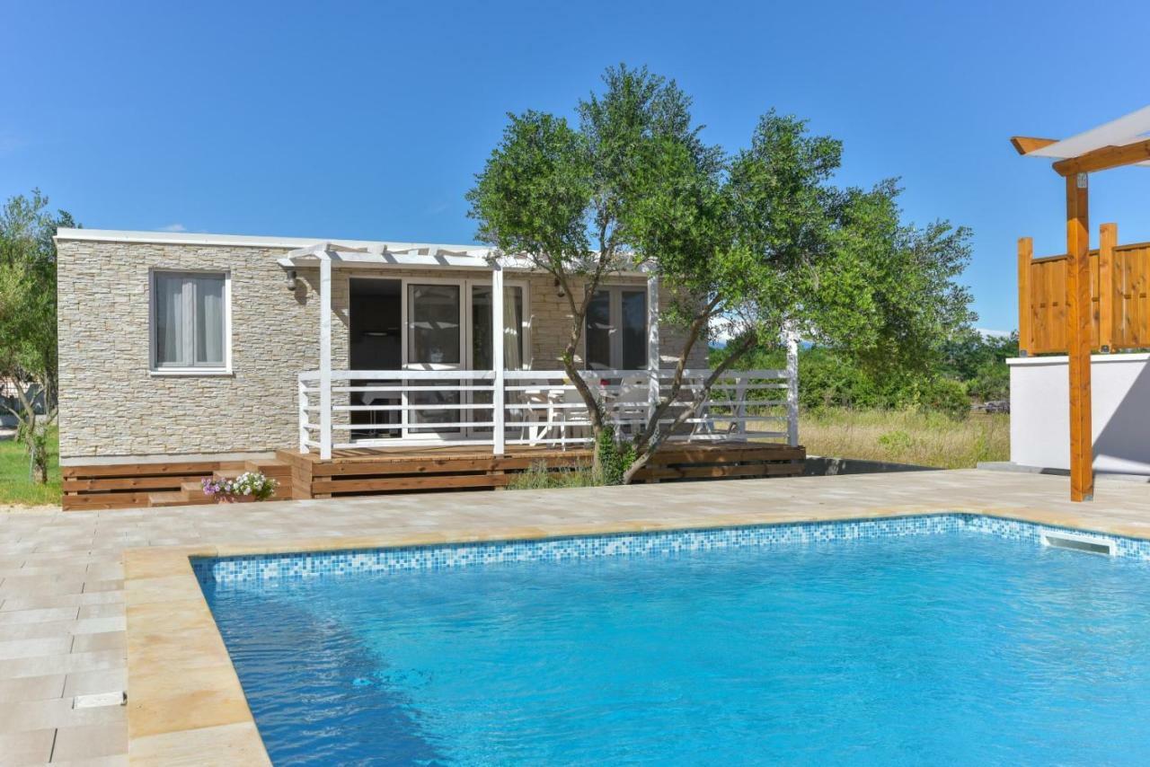 Bungalov Medanic - Private Pool Privlaka  Exterior foto